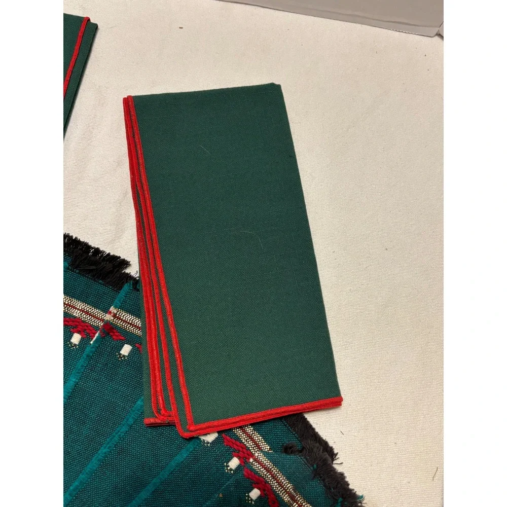 2 Sets of Cloth Napkins